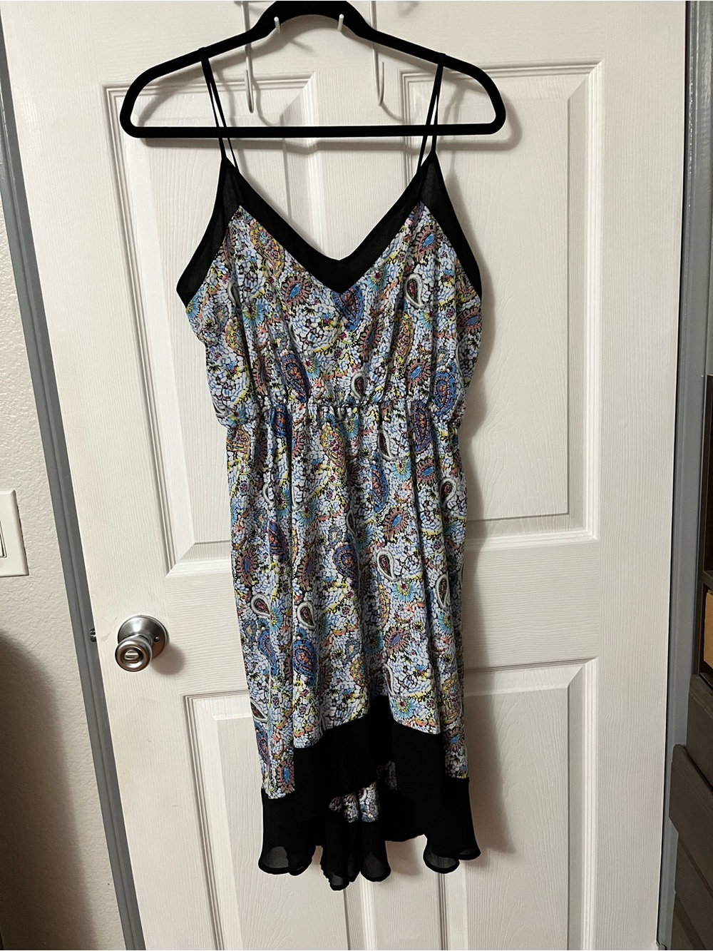 Boho Paisley Hi-Low Dress Black Trim V-Neck Spaghetti Strap Elastic Back Large